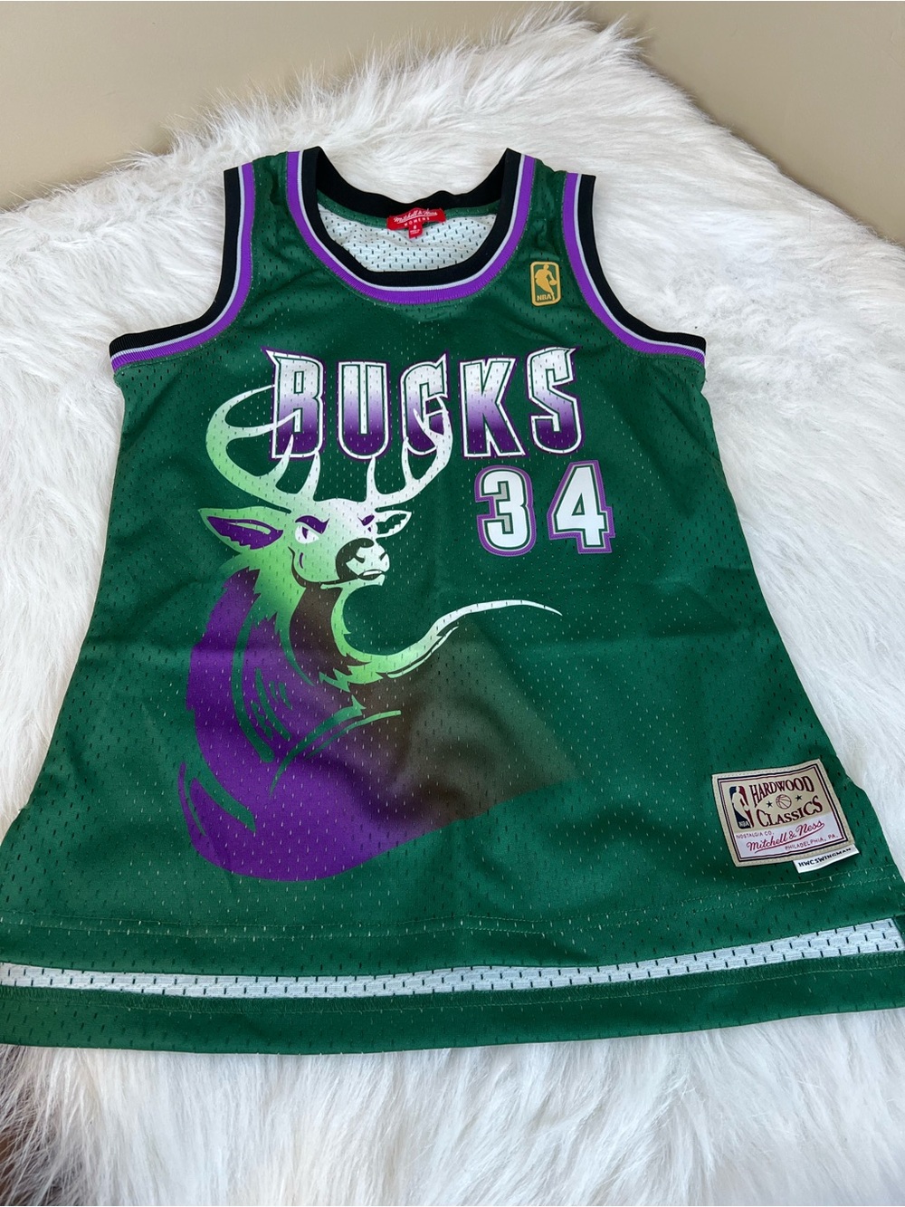 Mitchell & Ness women’s ray Allen ' Milwaukee Bucks Green '34' Jersey small